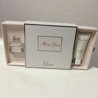 クリスチャンディオール(Christian Dior)のDior ブルーミングブーケ 香水(香水(女性用))
