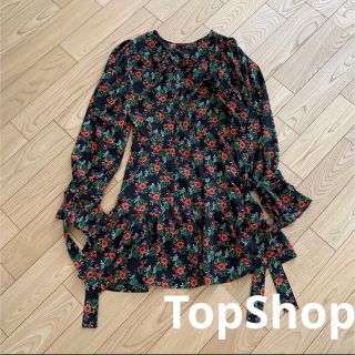 トップショップ(TOPSHOP)の美品　トップショップ　ワンピース　花柄　バックリボン　TOPSHOP(ひざ丈ワンピース)