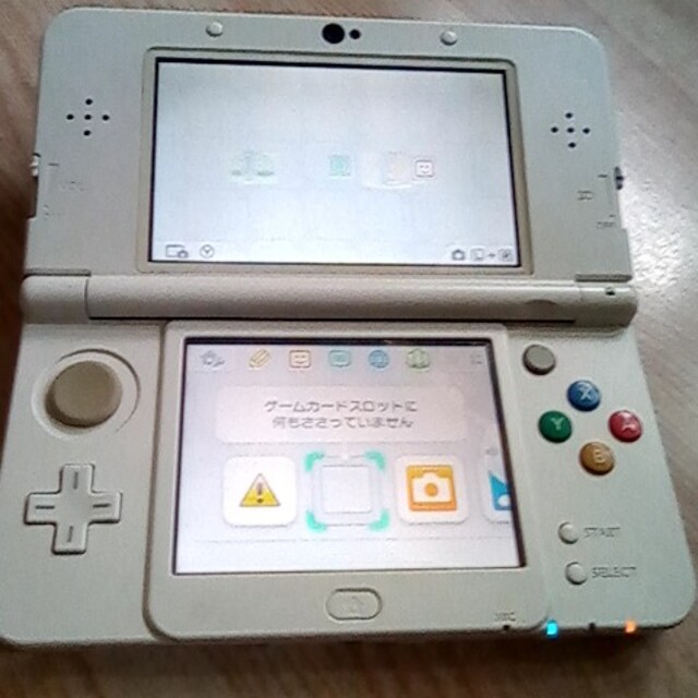 NEW3DS エンタメ/ホビーのゲームソフト/ゲーム機本体(携帯用ゲーム機本体)の商品写真