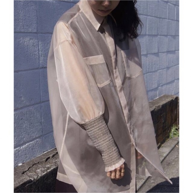 Belper embroidery gathered shirtトップス