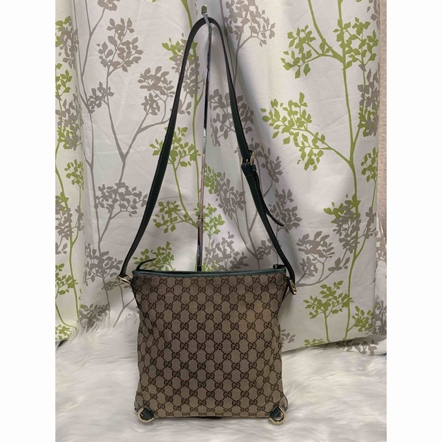 Gucci - GUCCI GGキャンバス ショルダーバッグ グリーン ヴィンテージ
