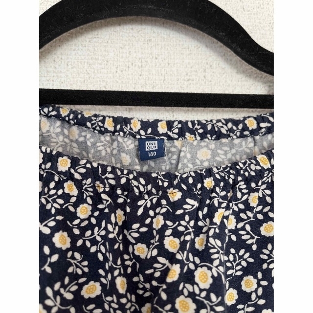 UNIQLO(ユニクロ)のUNIQLO ワンピース キッズ/ベビー/マタニティのキッズ服女の子用(90cm~)(ワンピース)の商品写真