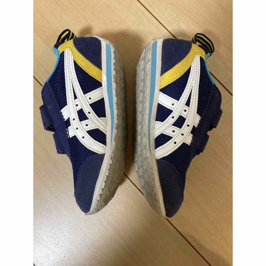 asics(アシックス)のアシックス　キッズスニーカー　ネイビー キッズ/ベビー/マタニティのキッズ靴/シューズ(15cm~)(スニーカー)の商品写真