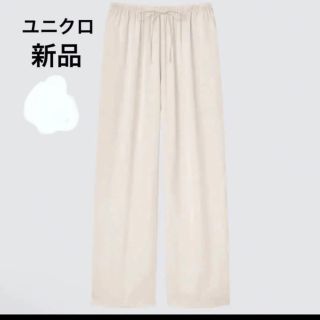 ユニクロ(UNIQLO)のサテンドレープ　ストレートパンツ　M(ルームウェア)