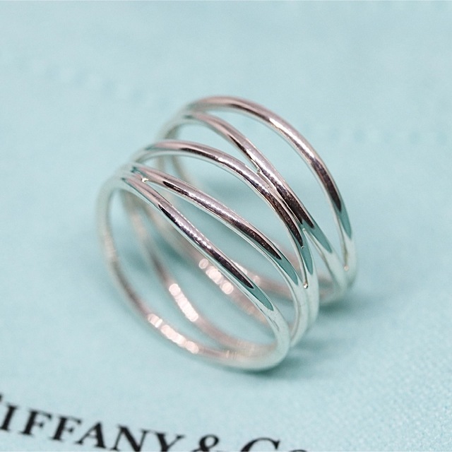 Tiffany & Co.(ティファニー)のティファニー ウェーブ 5ロウ リング  レディースのアクセサリー(リング(指輪))の商品写真