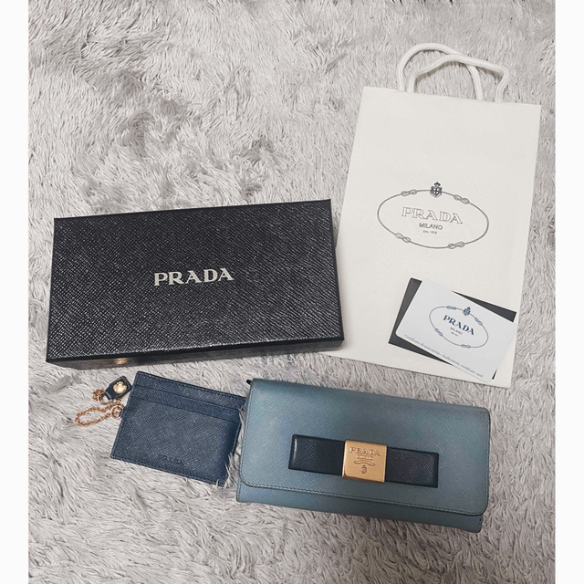 PRADA(プラダ)の☆REI様専用☆プラダ　長財布 レディースのファッション小物(財布)の商品写真