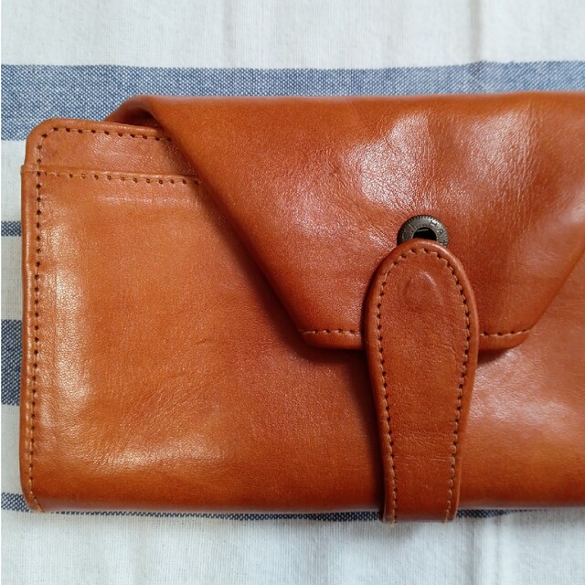 fes(フェス)のfes  　長財布　キャメル レディースのファッション小物(財布)の商品写真