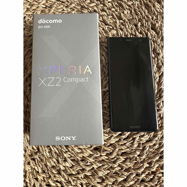 Xperia(エクスペリア)のXperia XZ2 Compact SO-05K ブラック 本体 スマホ/家電/カメラのスマートフォン/携帯電話(スマートフォン本体)の商品写真