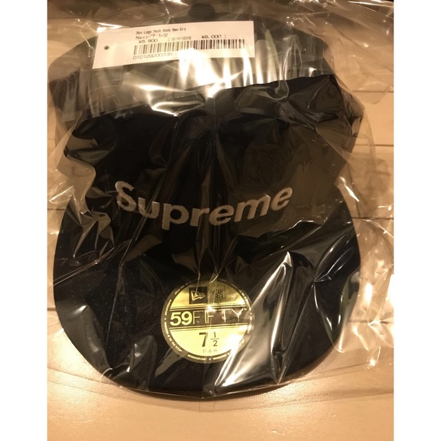 Supreme(シュプリーム)の【7 1/2】Supreme Box Logo Mesh Back NewEra メンズの帽子(キャップ)の商品写真