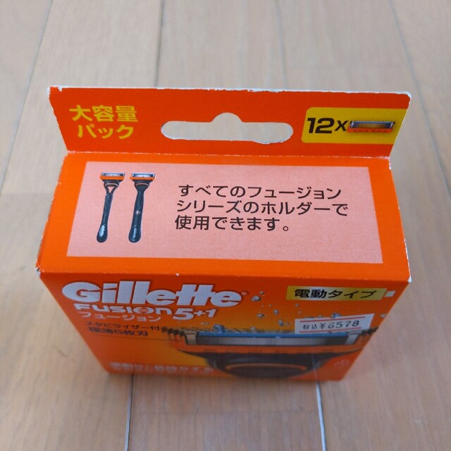 Gillette(ジレット)のジレットフュージョンGilletteFUSION5＋1電動タイプ12個入 コスメ/美容のシェービング(カミソリ)の商品写真
