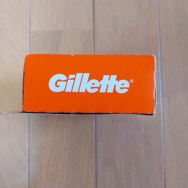 Gillette(ジレット)のジレットフュージョンGilletteFUSION5＋1電動タイプ12個入 コスメ/美容のシェービング(カミソリ)の商品写真