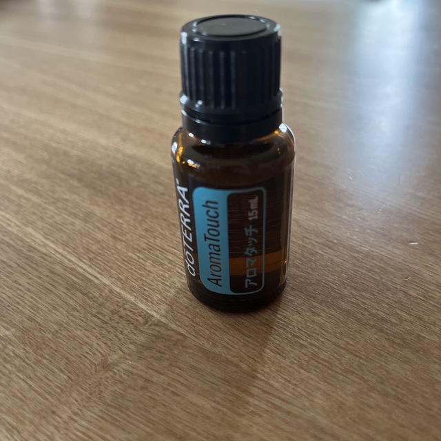 doTERRA(ドテラ)のドテラdoTERRA アロマタッチ コスメ/美容のリラクゼーション(エッセンシャルオイル（精油）)の商品写真