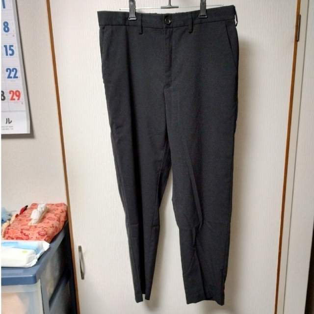GU(ジーユー)のGU　イージーアンクルパンツ　Mサイズ　2本セット メンズのパンツ(その他)の商品写真
