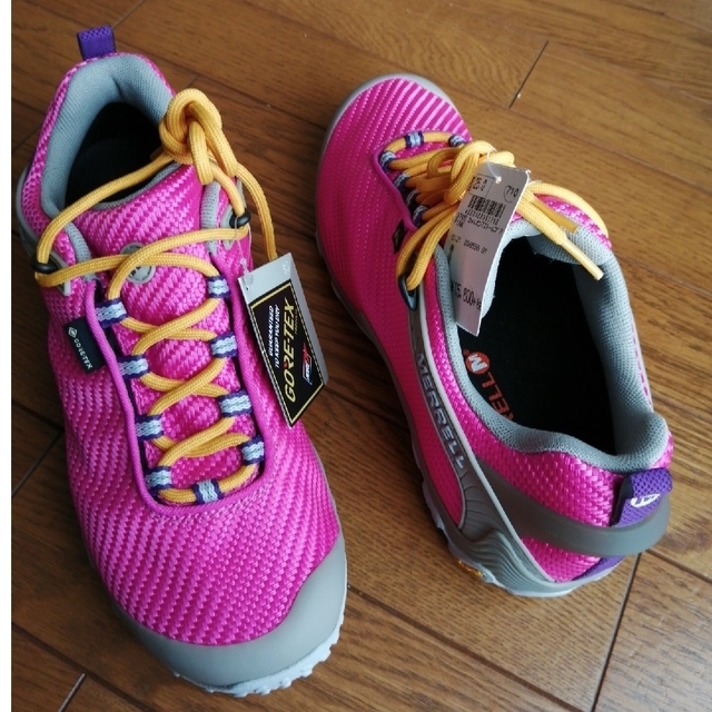 MERRELL(メレル)のMERRELL  カメレオン7ストームゴアテックスPINK レディースの靴/シューズ(スニーカー)の商品写真