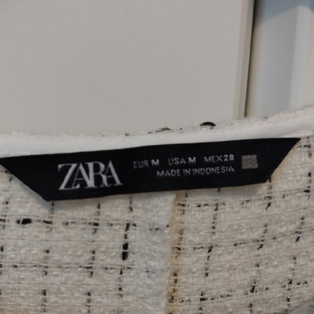 ZARA(ザラ)の値下げ！ZARA ツィードとコットンのショート丈ブラウス レディースのトップス(シャツ/ブラウス(長袖/七分))の商品写真