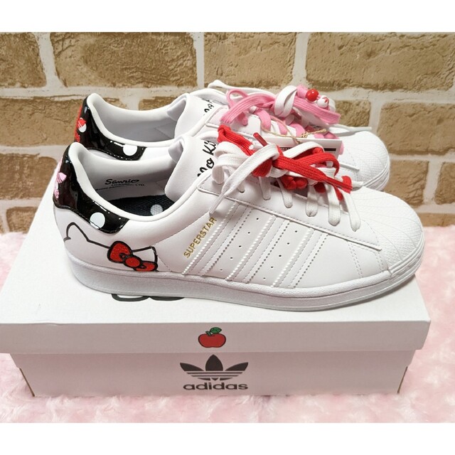 adidas アディダス レディース スニーカー 【adidas Asti 】 サイズ US_6W(23cm) Hello Kitty スニーカー