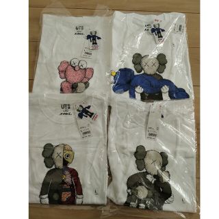 UNIQLO　kaws　Tシャツ(Tシャツ/カットソー(半袖/袖なし))