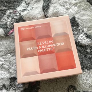 レブロン(REVLON)のレブロン ブラッシュ＆イルミネーター パレット 001 メロウ ピーチ(8.5g(チーク)