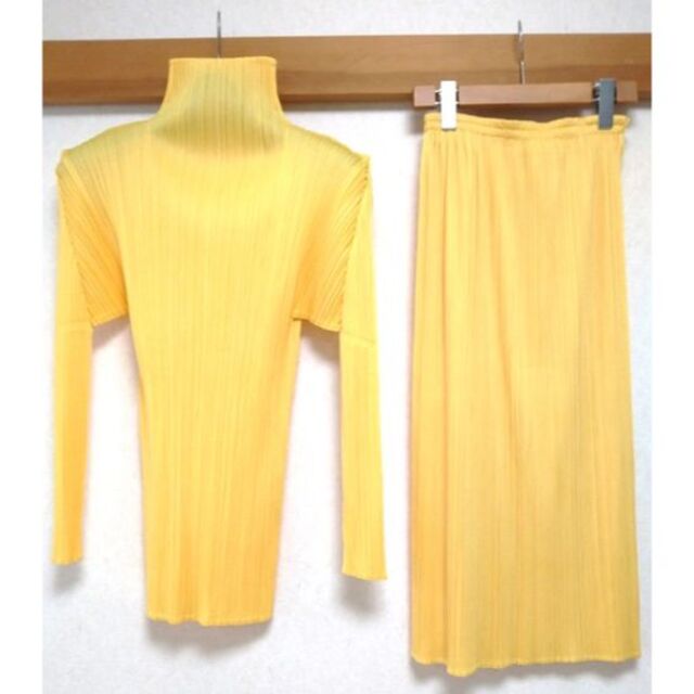 美品：ISSEY MIYAKE PLEATS PLEASE ツーピース黄色