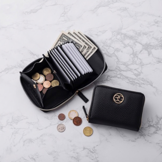 EGOIST(エゴイスト)のEGOIST じゃばら式ミニ財布 レディースのファッション小物(財布)の商品写真