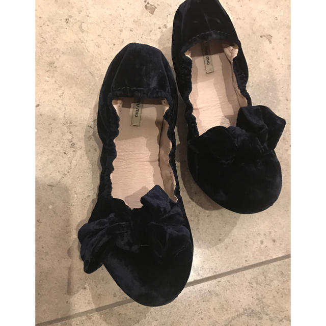 ついに再販開始!】 miumiu - ベロアリボンフラット MIU MIU バレエ