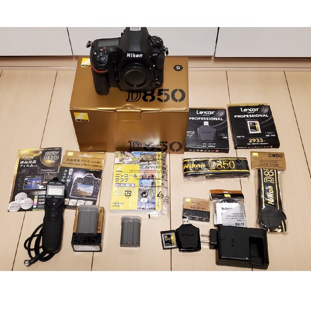 美品 nikon D850 オマケ多数 リレーズ数約2600！デジタル一眼