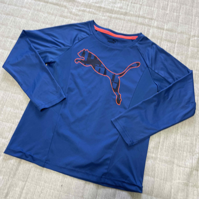 PUMA(プーマ)の✧新品未使用✧プーマ ロンT 140 キッズ/ベビー/マタニティのキッズ服男の子用(90cm~)(Tシャツ/カットソー)の商品写真