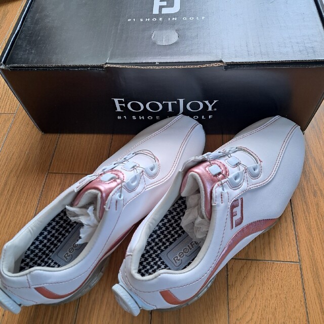 FootJoy(フットジョイ)の新品箱付 FootJoyフットジョイ リールフィット ゴルフ スパイク 24cm スポーツ/アウトドアのゴルフ(シューズ)の商品写真