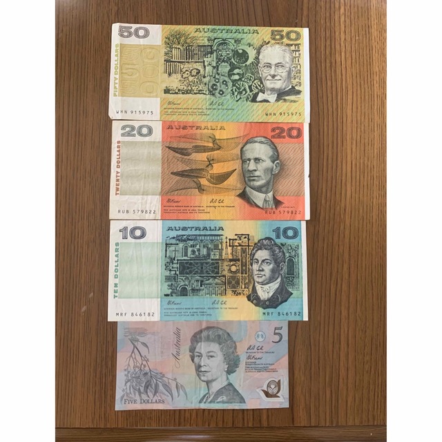 【旧紙幣】オーストラリアドル エンタメ/ホビーの美術品/アンティーク(貨幣)の商品写真
