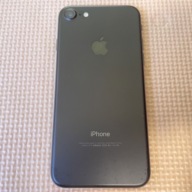 美品】iPhone 7 32GB ブラック Aランク バッテリー100