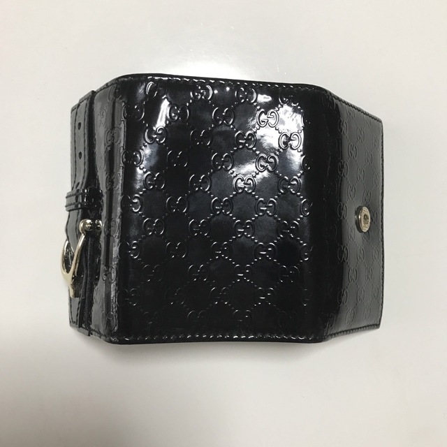 GUCCIマイクログッチシマ キーケース ベルトデザイン パテントレザー