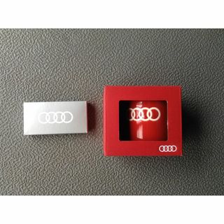 アウディ(AUDI)の【新品】AUDI純正セット　キーホルダーとマグカップ　+ α(グラス/カップ)