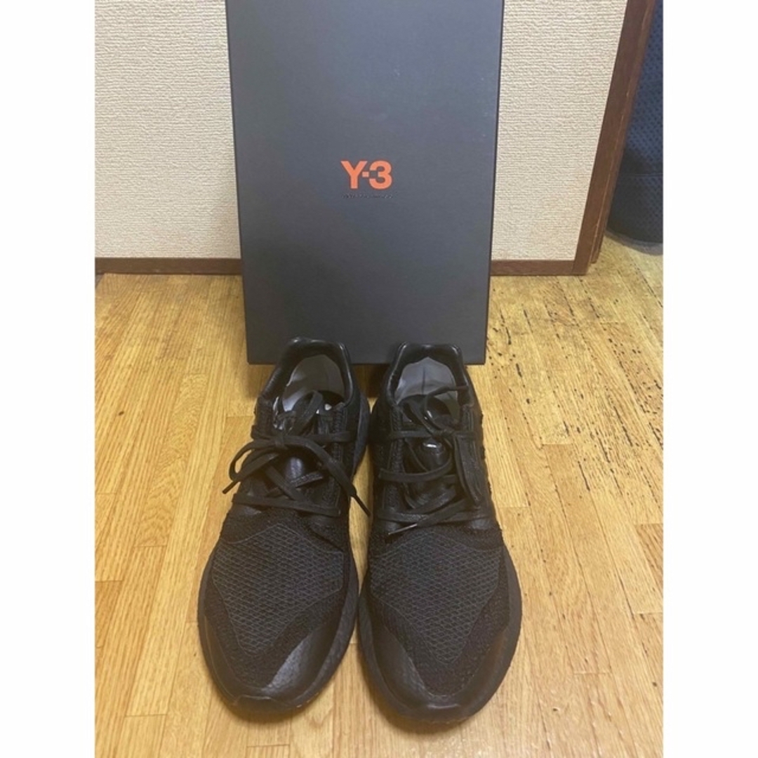 y-3ワイスリーのスニーカー 25.5