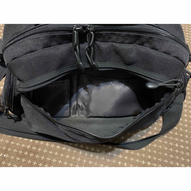 UNIQLO(ユニクロ)のユニクロのバッグ メンズのバッグ(ショルダーバッグ)の商品写真