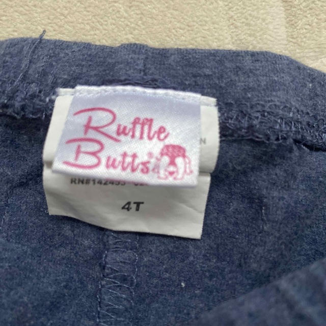 RuffleButts（TM）(ラッフルバッツ)のラッフルバッツ　レギンス　4T キッズ/ベビー/マタニティのキッズ服女の子用(90cm~)(パンツ/スパッツ)の商品写真