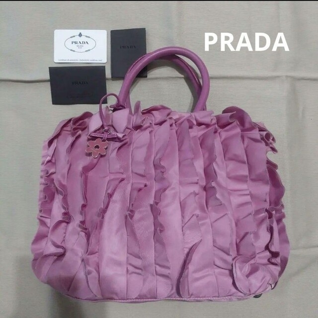 PRADA フリル トートバッグ ハンドバッグ ピンク 印象のデザイン 10290