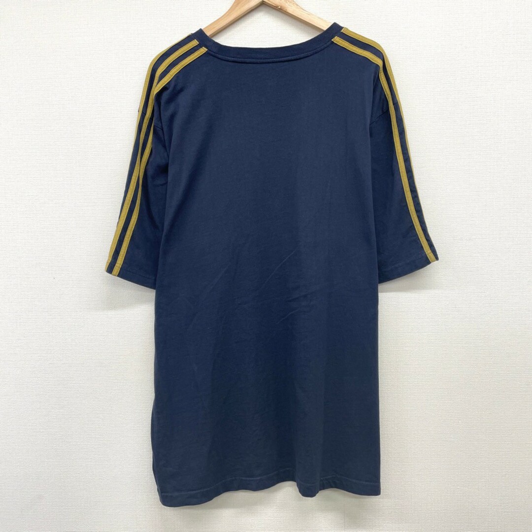 adidas(アディダス)のUS古着 アディダス adidas Tシャツ 半袖 ロゴ プリント サイズ：メンズ 2XL ネイビー×ベージュ系【中古】 メンズのトップス(Tシャツ/カットソー(半袖/袖なし))の商品写真