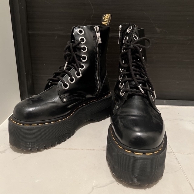 Dr.Martens(ドクターマーチン)のドクターマーチン　JADON 8ホールブーツ レディースの靴/シューズ(ブーツ)の商品写真