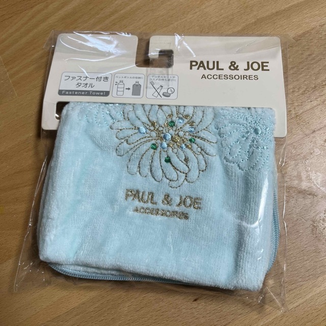 PAUL & JOE(ポールアンドジョー)のPaul & Joe ファスナー付きハンカチ レディースのファッション小物(ハンカチ)の商品写真