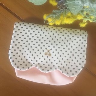 ハンドメイド　移動ポケット　女の子　スカラップふた(外出用品)