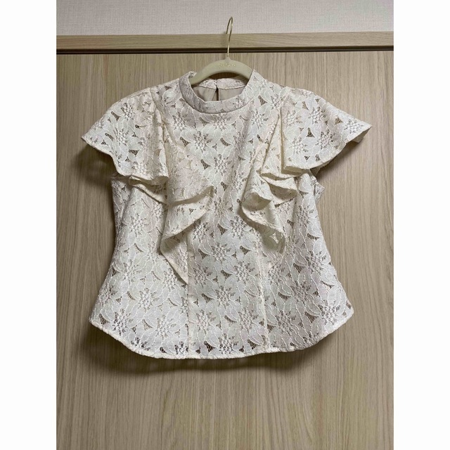 Her lip to - 【クーポン期間中値下げ】Floral Lace Ruffled Topの通販 