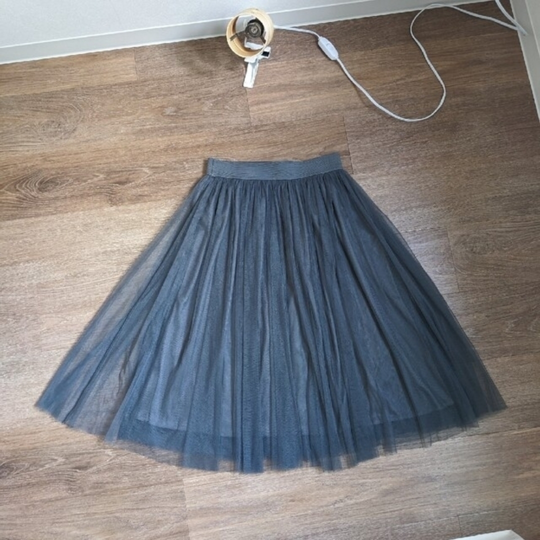 coca(コカ)のcoca チュールスカート　グレー レディースのスカート(ひざ丈スカート)の商品写真