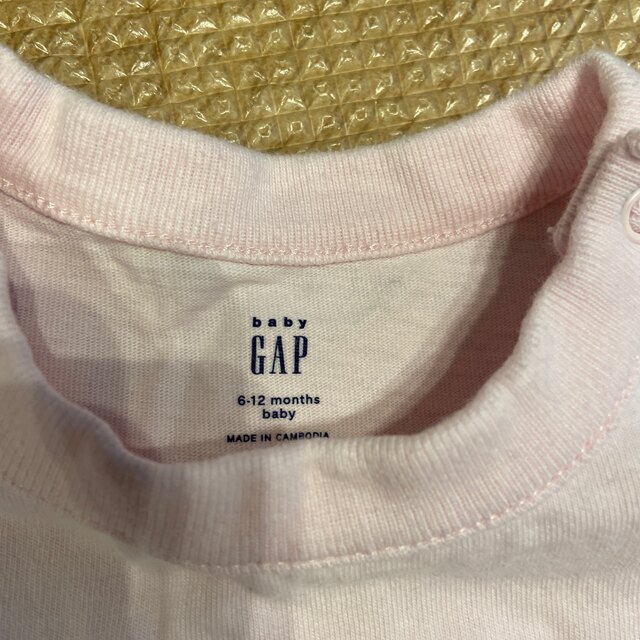 GAP(ギャップ)の女の子　半袖ロンパース　6m〜12mサイズ キッズ/ベビー/マタニティのベビー服(~85cm)(ロンパース)の商品写真