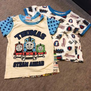 ユニクロ(UNIQLO)のトーマスTシャツ　子供服　サイズ90(Tシャツ/カットソー)