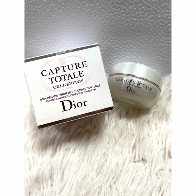 Dior(ディオール)のDior カプチュールトータルセルENGYアイクリーム 15ml コスメ/美容のスキンケア/基礎化粧品(アイケア/アイクリーム)の商品写真