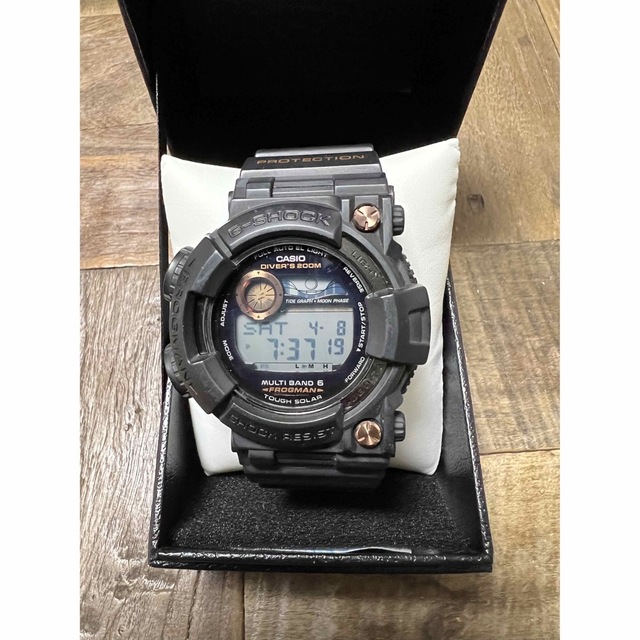 CASIOカシオ商品名G-SHOCK FROGMAN ローズゴールドGWF-1000B-1JR