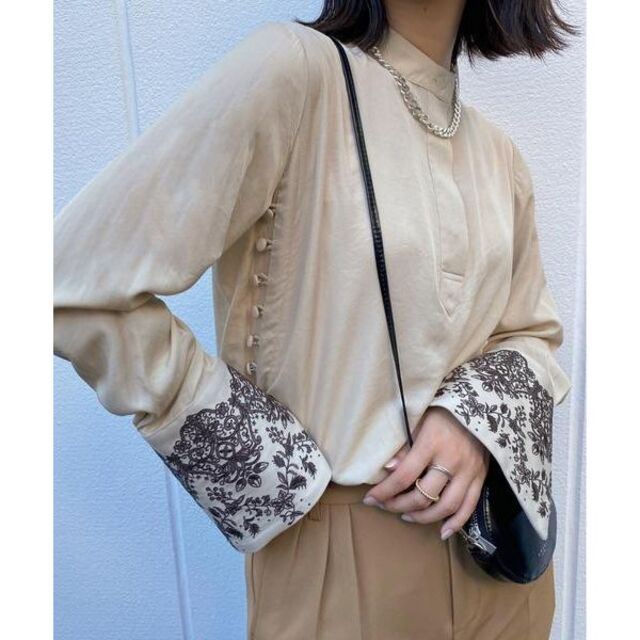 AMERI VINTAGE EMBROIDERY CUFF BLOUSE