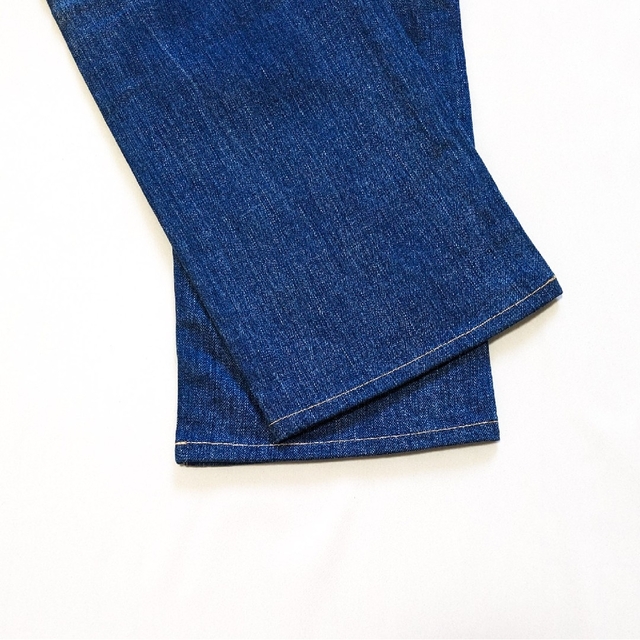 KURO(クロ)のクロ kuro 417 ボタンフライ ユーズド加工 ストレッチ デニム ジーンズ メンズのパンツ(デニム/ジーンズ)の商品写真