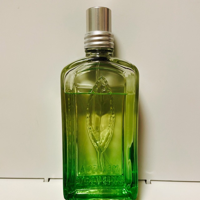 L'OCCITANE(ロクシタン)のロクシタン ヴァーベナ オードトワレ 100ml コスメ/美容の香水(ユニセックス)の商品写真