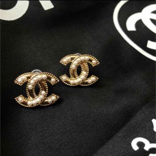 メーカー包装済】 - 美品 CHANEL ピアス C22V ココマーク シルバー